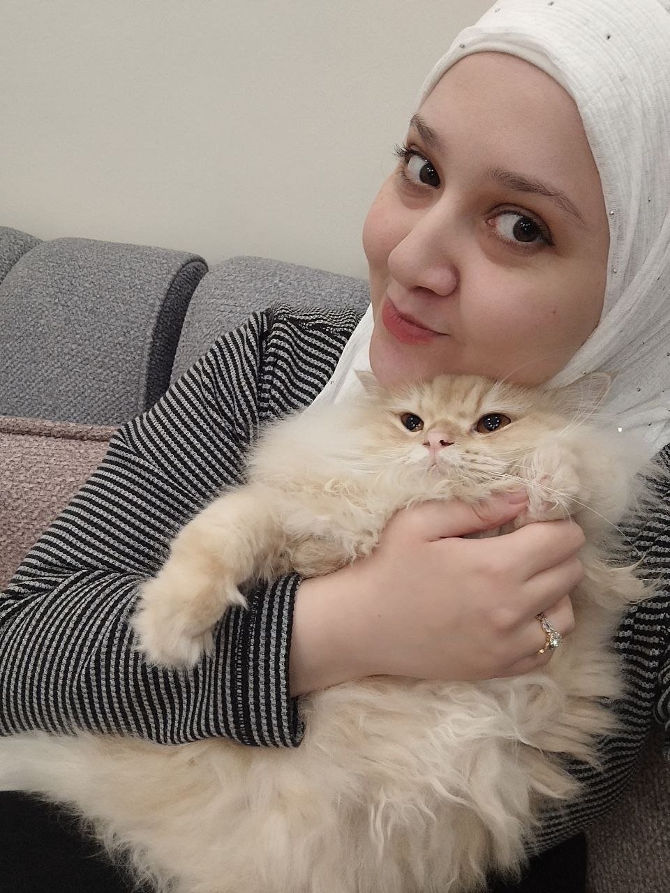 Ghazal with cat